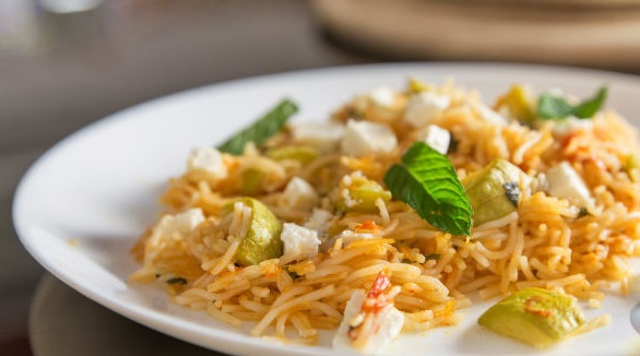 Rice Noodles with Zucchini Sauce