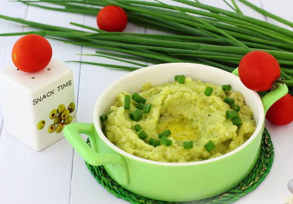 Colcannon (Irish Mashed Potato and Cabbage)