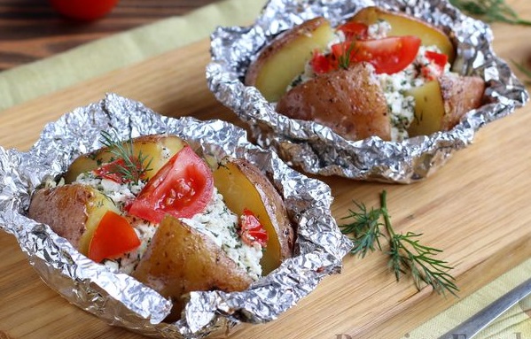 Baked Potatoes with Cottage Cheese, Tomatoes and Herbs