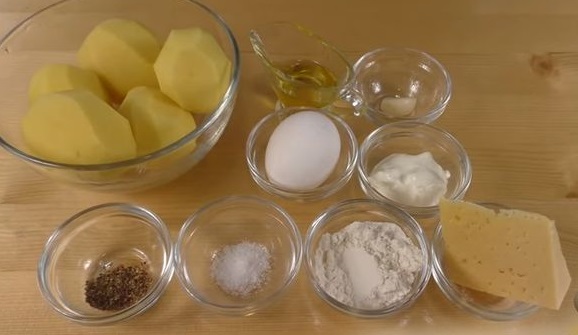 Potato Sticks with Cheese (in the Oven) step 1