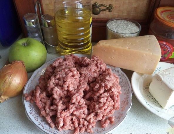 Rice and Minced Meat Casserole with Apples step 1