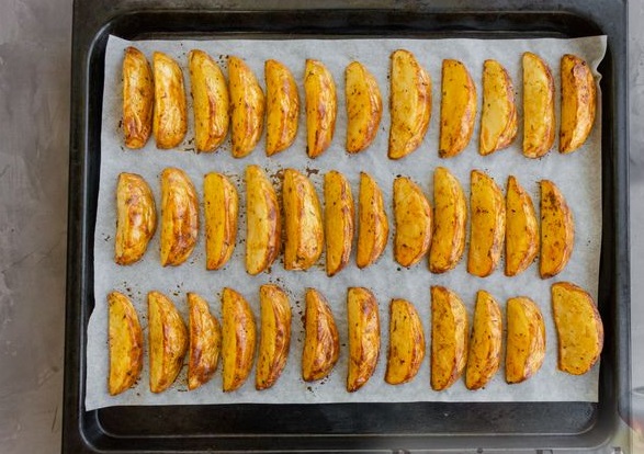 Baked Potatoes with Sour Cream and Cheese step 8
