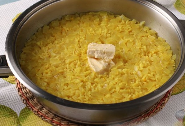 Lemon Rice with Onions and Turmeric (in a Pan) step 8