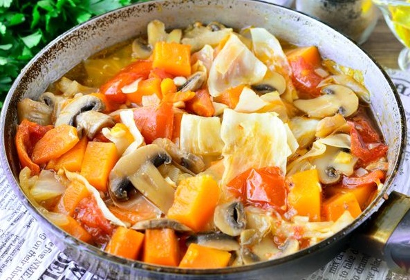 Pumpkin Ragout with Cabbage and Mushrooms step 12