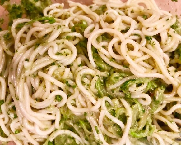 Spaghetti with Zucchini, Avocado and Basil step 7