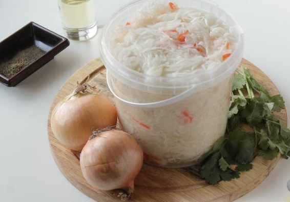 Fried Sauerkraut with Onions step 1
