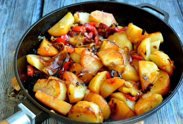 Stewed Potatoes with Leeks and Bell Peppers step 9