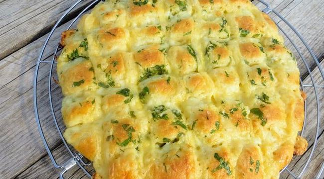 Garlic Cheese Cake