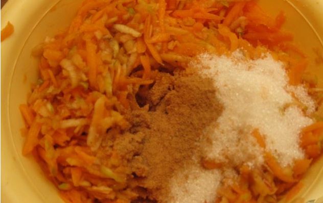 Lavash Casserole with Pumpkin and Apple (in the Microwave) step 1