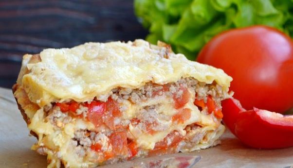 Lavash Roll with Minced Meat and Vegetables (in the Oven)