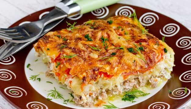 Meat Casserole with Zucchini and Tomatoes