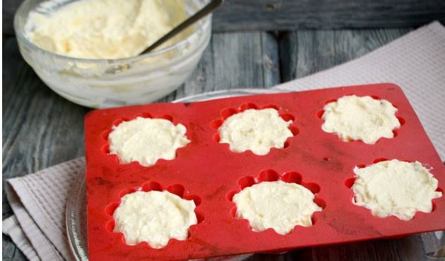 Microwave mini Cheesecakes step 7