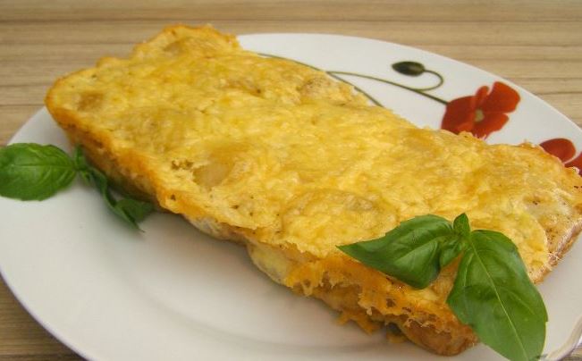Omelet Casserole with Potatoes and Sausage