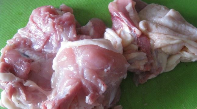 Oven Baked Chicken Thighs with Potatoes step 1
