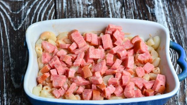 Pasta Baked with Sausage, Tomatoes and Cheese step 4