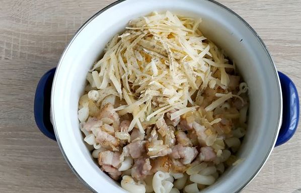 Pasta Casserole with Bacon and Cheese step 5