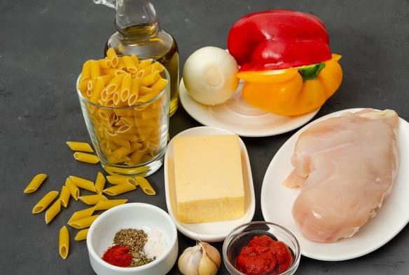Pasta Casserole with Chicken Fillet, Bell Pepper, Cheese and Béchamel Sauce step 1