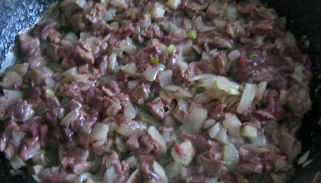 Pasta, Cheese and Chicken Liver Casserole step 3
