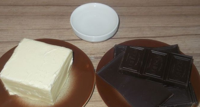 Chocolate Glaze for All Cakes ingredients