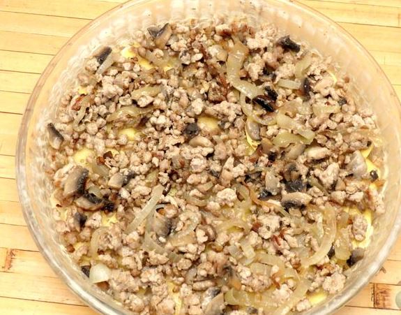 Potato Casserole with Minced Meat, Mushrooms and Cheese step 4