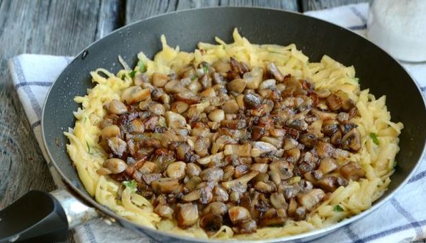 Potato Casserole with Mushrooms (in a Pan) step 9
