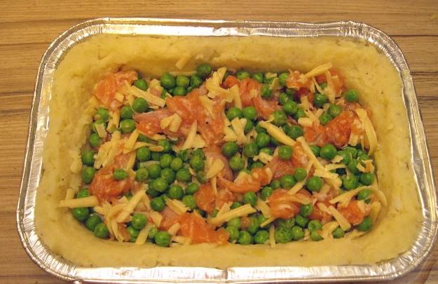 Potato Casserole with Salmon and Green Peas step 5
