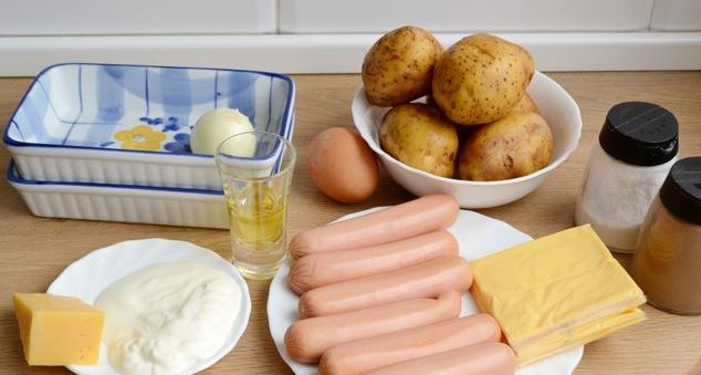 Potato Casserole with Sausages Wrapped in Thin Slices of Cheese step 1