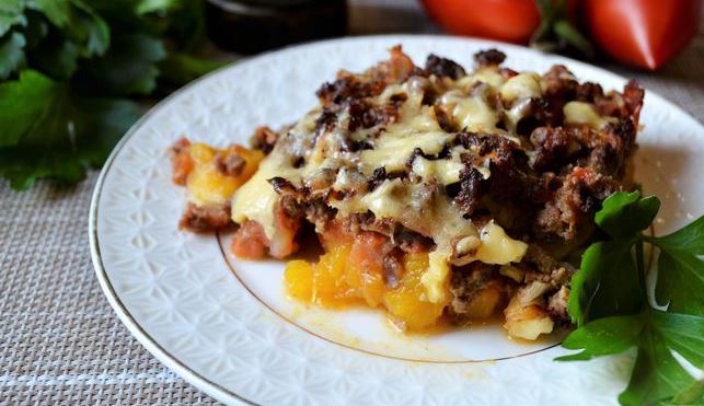 Pumpkin Casserole with Minced Meat and Tomatoes