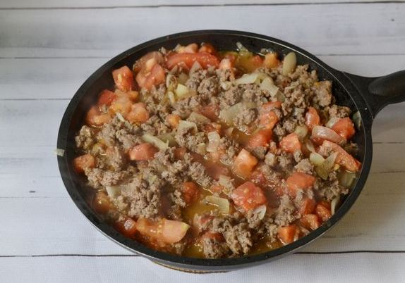 Pumpkin Casserole with Minced Meat and Tomatoes step 6