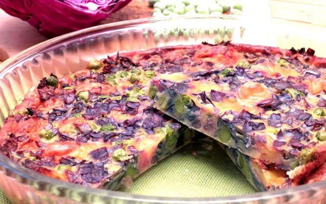 Red Cabbage Casserole with Green Peas and Cheese