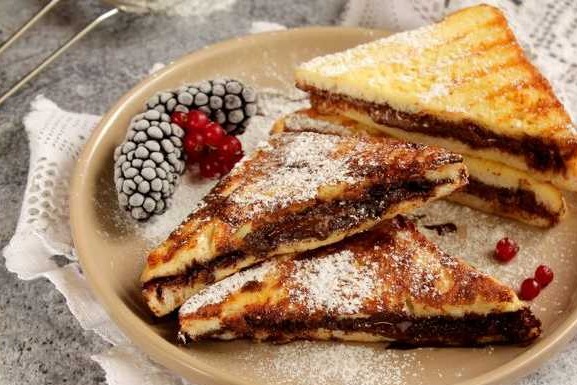 Hot Sandwiches With Chocolate