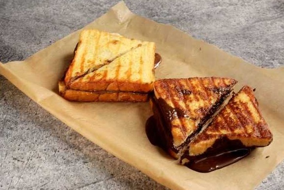 Hot Sandwiches With Chocolate step 6