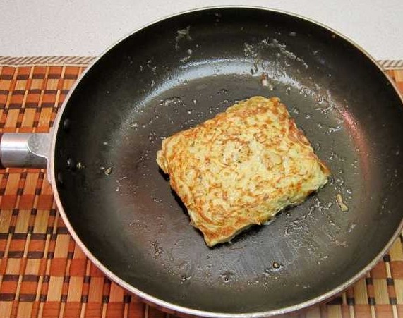 Sandwich With Cabbage and Eggs step 11