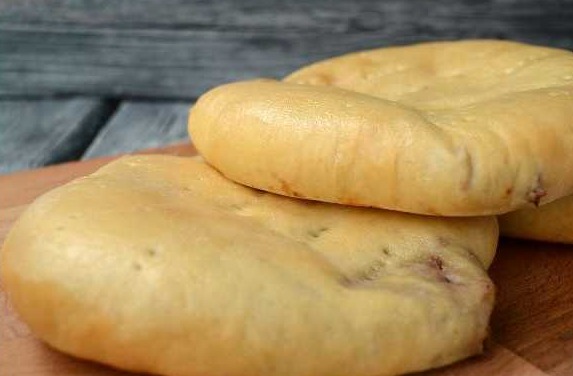 Lobiani (Georgian Flatbread)
