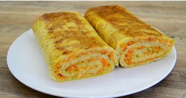 Zucchini Roll with Onions, Carrots and Cheese