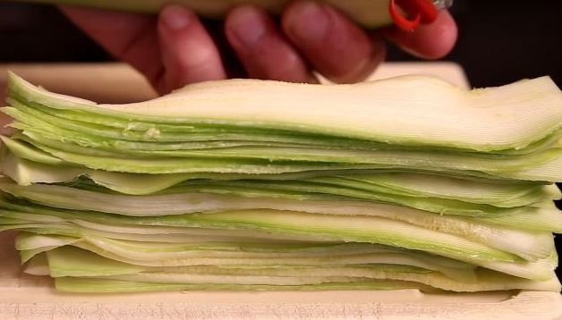Zucchini Rolls with Chicken step 6