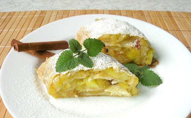 Apple Pita Strudel