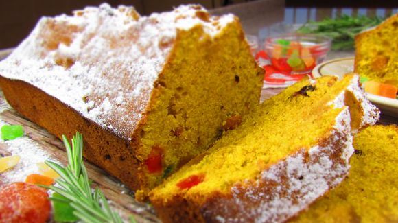 Pumpkin Muffin with Dried Fruits and Candied Fruits