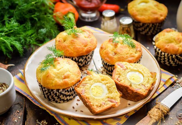 Kefir Muffins with Bacon and Guail Eggs