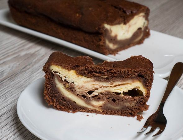 Chocolate Muffin with Zucchini and Curd Filling