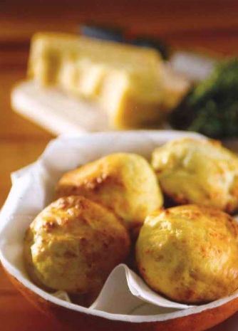 Muffins with Cheese and Thyme