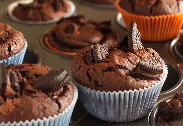 Chocolate Muffins with “Oreo” Cookies