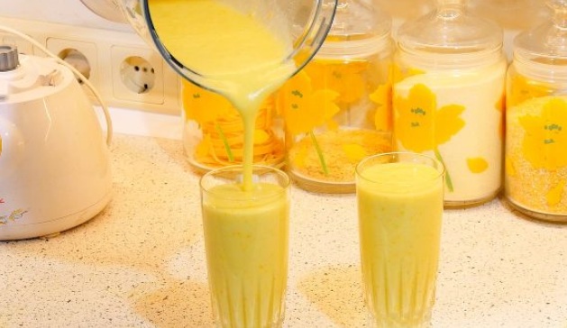 Avocado Banana Smoothie