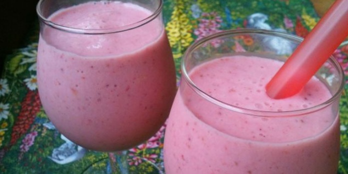 Milkshake with Strawberries
