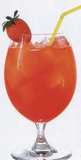 Strawberry and Lemonade Cocktail