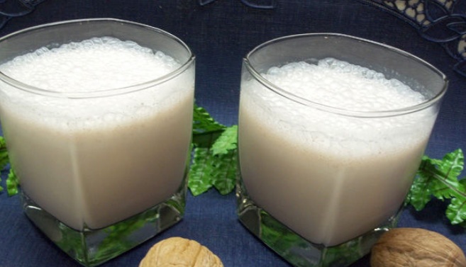 Milkshake with Cognac and Cinnamon