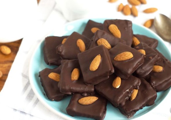 Chocolates with Sesame Seeds and Almonds