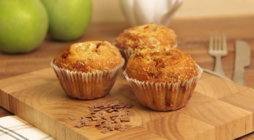 Apple Muffins