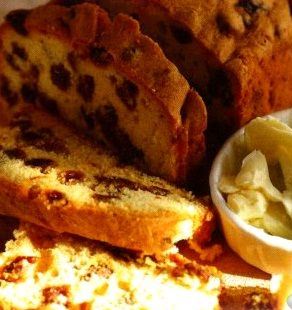 Scottish Muffin with Dried Fruit