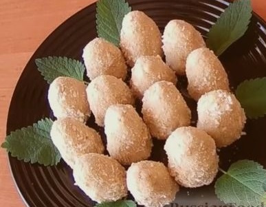 Cookies and Cottage Cheese Sweets with Strawberries step 7